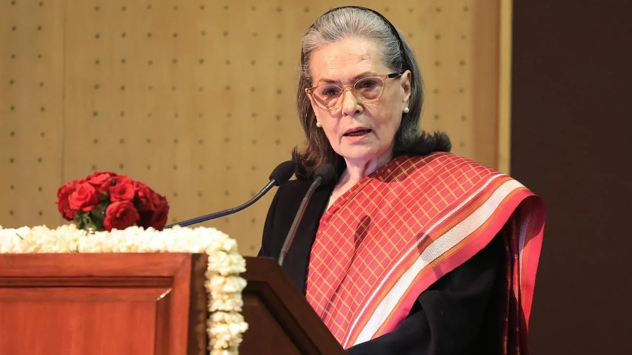 Delhi court notice to Sonia Gandhi